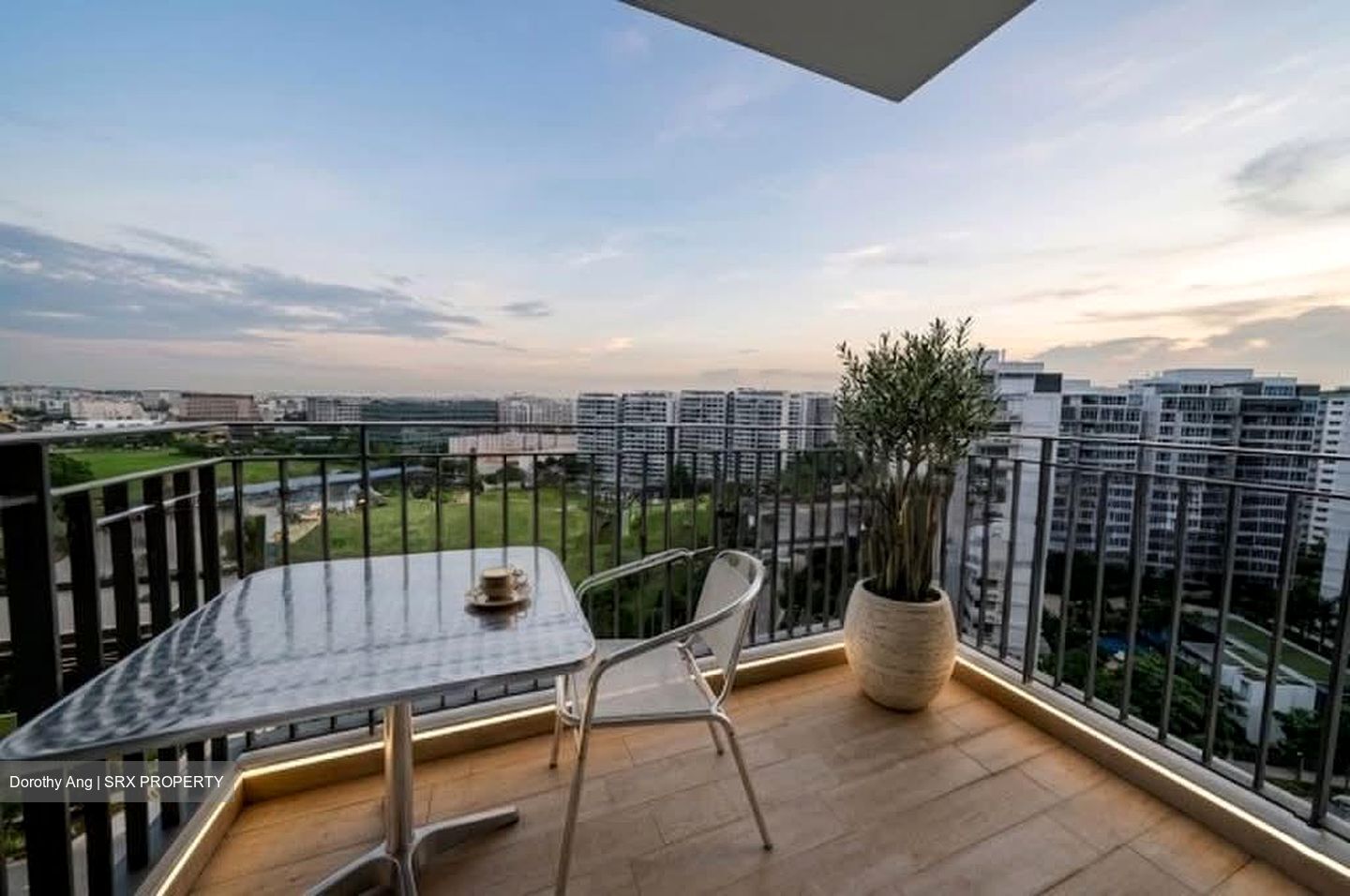 CityLife @ Tampines (D18), Condominium #595044621